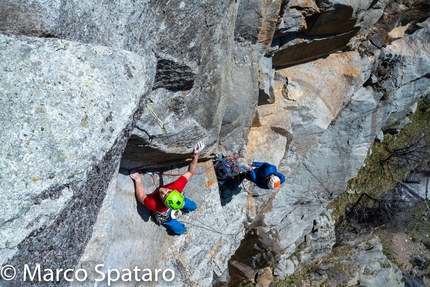 Valle Orco, Parete delle Aquile, Federica Mingolla, Matteo Sella - Federica Mingolla and Matteo Sella climbing 'E ti vengo a cercare', Parete delle Aquile, Valle dell'Orco