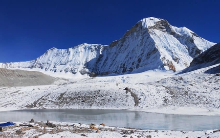 Sura Peak, Nepal, Marek Holeček, Matěj Bernat - La parete NO di Sura Peak in Nepal, salita in stile alpino da Marek Holeček e Matěj Bernat