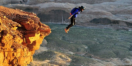 Steph Davis, dal BASE jump della Tofana di Rozes alla serata a Cortina d'Ampezzo