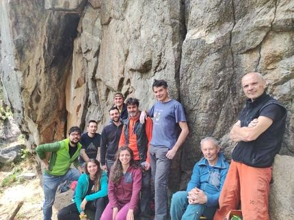 Val di Susa trad - I partecipanti del 1° Corso di arrampicata trad in Valle di Susa, 22/04/2023