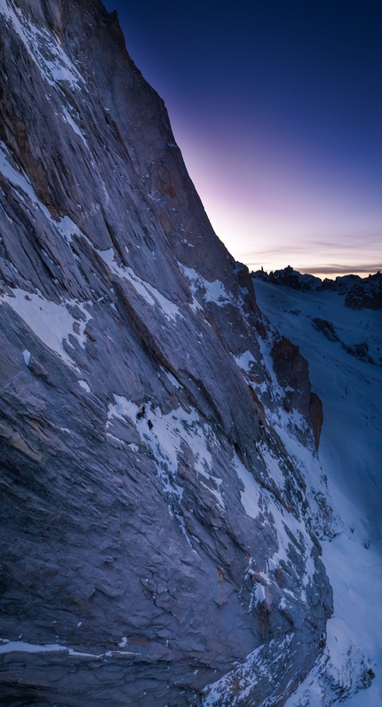 Grandes Jorasses, Direttissima, Pointe Walker, Charles Dubouloz, Clovis Paulin, Symon Welfringer  - Charles Dubouloz, Clovis Paulin & Symon Welfringer climbing the Direttissima on Pointe Walker of the Grande Jorasses (09-13/02/2023)