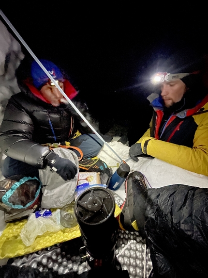 Grandes Jorasses, Direttissima, Punta Walker, Charles Dubouloz, Clovis Paulin, Symon Welfringer  - Charles Dubouloz, Clovis Paulin & Symon Welfringer sulla Direttissima alla Punta Walker della Grande Jorasses (09-13/02/2023)