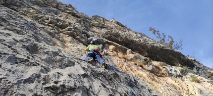 Gigante di Athos, Monte Casale, Valle del Sarca, Marco Bozzetta, Costante Carpella - Il Gigante di Athos ai Contrafforti del Monte Casale in Valle del Sarca (Marco Bozzetta, Costante Carpella)