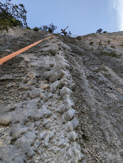 Punta Argennas, Sardegna, Mathias Mandi, Klaas Willems - Mathias Mandi e Klaas Willems durante la prima salita di 'I Ribelli Della Montagna' su Punta Argennas in Sardegna