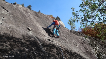 Picikum, Val di Mello, Eraldo Meraldi, Isacco Sala - Isacco Sala sulla via Picikum in Val di Mello