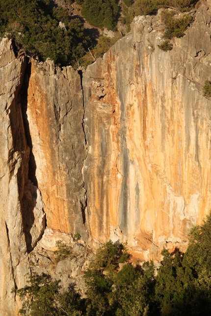 Accabadora - Gutturu Cardaxius - Sardegna - Accabadora