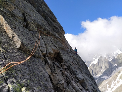 Val Veny, il granito del Monte Bianco e le più belle vie d’arrampicata nella guida Mont-Blanc Granite