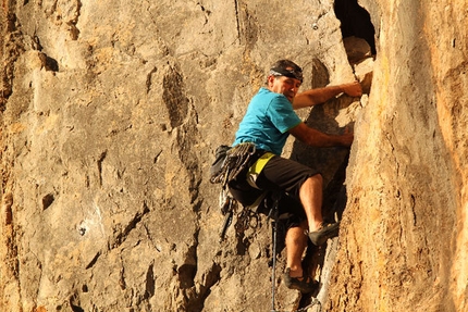 Accabadora - Gutturu Cardaxius - Sardegna - Bruno Fonnesu su L'appuntaballe 5c/6a