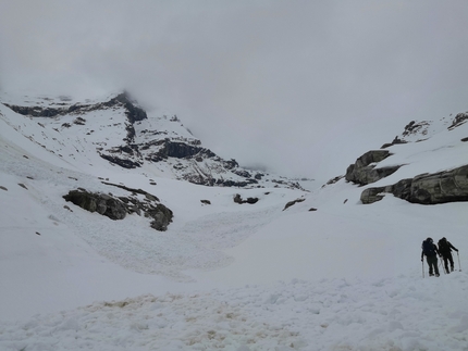 Gran Paradiso: finale di stagione primaverile 'ingannevole' per il Ghiacciaio del Grand Etrèt