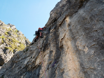Sympathy for the Devil, Torre Costanza, Grigna Meridionale, Saverio De Toffol, Jorge Leonel Palacios - Sul secondo tiro di Sympathy for the Devil alla Torre Costanza in Grignetta (Saverio De Toffol, Jorge Leonel Palacios 2022