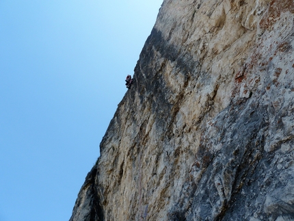 Sympathy for the Devil, Torre Costanza, Grigna Meridionale, Saverio De Toffol, Jorge Leonel Palacios - Sul quarto tiro di Sympathy for the Devil alla Torre Costanza in Grignetta (Saverio De Toffol, Jorge Leonel Palacios 2022