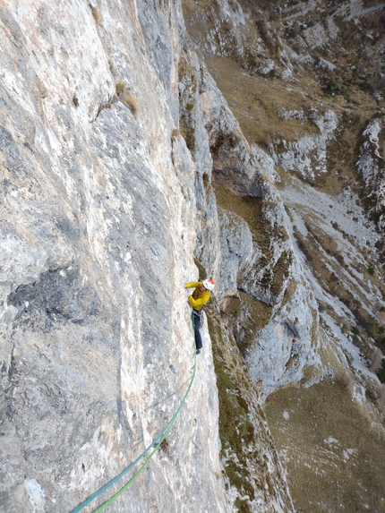 Dolomiti di Brenta, Cima Mondifrà, Selezione naturale, Manuel Bontempelli, Tiziano Canella, Giordano Faletti, Vincenzo Mascaro - Selezione naturale alla Cima Mondifrà (Dolomiti di Brenta) di Manuel Bontempelli, Tiziano Canella, Giordano Faletti, Vincenzo Mascaro