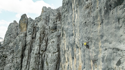 Spiz d’Agner, Dolomites, Barbari nel TAO, Nicolò Geremia, Mirco Grasso - Nicolo Geremia and Mirco Grasso making the first ascent of Barbari nel TAO, Spiz d’Agner, Dolomites