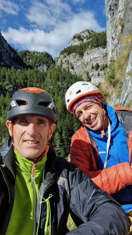 Cima Cee, Val di Tovel, Dolomiti di Brenta, Luca Giupponi, Rolando Larcher - Recessione Globale alla Cima Cee nelle Dolomiti di Brenta: Rolando Larcher & Luca Giupponi, old Dream Team!