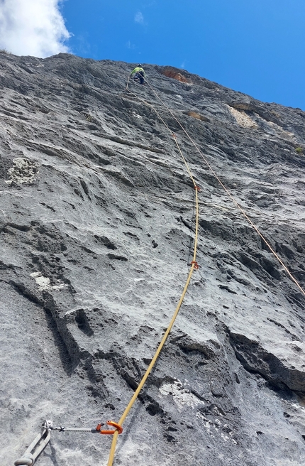 Cima Cee, Val di Tovel, Brenta Dolomites, Luca Giupponi, Rolando Larcher - Recessione Globale on Cima Cee in the Brenta Dolomites: Rolando Larcher redpointing pitch 8