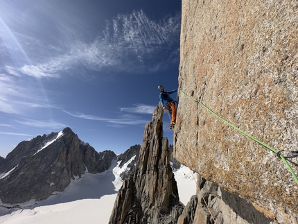 L’Or du temps sul Grand Capucin in giornata per Marco Sappa e Tommaso Vection