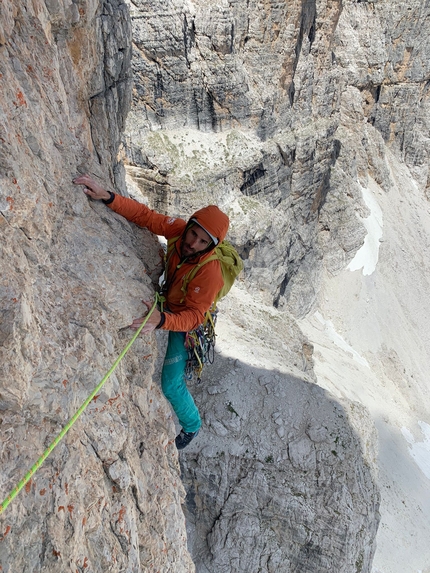 Cima Brenta Alta, Dolomiti di Brenta, Gabriele Carrara, Nicola Castagna, Andrea Galizzi - L'apertura di 'Keine Liebe, Nur Bier' alla parete nordest della Cima Brenta Alta, Dolomiti di Brenta (Gabriele Carrara, Nicola Castagna, Andrea Galizzi, 2019)