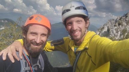 Utopia, Pilastro Alma, Monte Misone, Val Lomasone - Claudio Sartorelli e Jacopo Biserni durante l'apertura di 'Utopia' al Pilastro Alma, Monte Misone, Val Lomasone