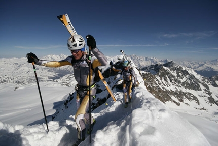 XIII Tour du Rutor: sci alpinismo da grande corsa - 9/04/2007 Arvier, Val d’Aosta: il podio del XIII Tour du Rutor va agli atleti dell’esercito della Scuola Militare Alpina che confermano la loro grande tradizione nella classica gara dello sci alpinismo valdostano.