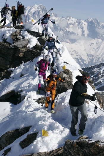 XIII Tour du Rutor: ski mountaineering race - Dennis Brunod and Manfred Reichegger win the XIII Tour du Rutor. Gloriana Pellissier and Laetitia Roux win the women's event.