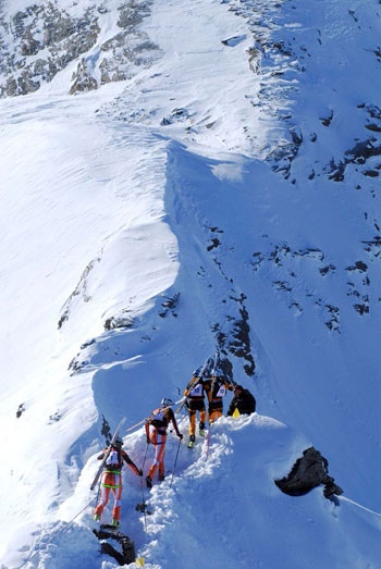 XIII Tour du Rutor: ski mountaineering race - Dennis Brunod and Manfred Reichegger win the XIII Tour du Rutor. Gloriana Pellissier and Laetitia Roux win the women's event.