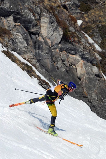 XIII Tour du Rutor: sci alpinismo da grande corsa - 9/04/2007 Arvier, Val d’Aosta: il podio del XIII Tour du Rutor va agli atleti dell’esercito della Scuola Militare Alpina che confermano la loro grande tradizione nella classica gara dello sci alpinismo valdostano.