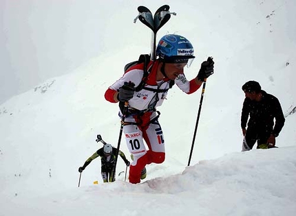 Tour du Rutor 2006, Arvier, Valle d'Aosta - Il valdostano Dennis Brunod all'uscita del Canalino d'accesso al ghiacciaio del Chateau Blanc