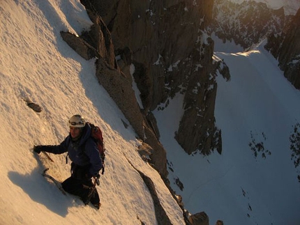 Miha Valic and the 82 4000m peaks in the Alps in 102 days - From 27/12/2006 to 7/04/2007 the Slovenian Mountain Guide Miha Valic climbed all 82 peaks over 4000m high catalogued in the UIAA list.