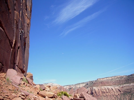 Martina Cufar: rock climbing in Yosemite, Indian Creek and more - From 15 April to 15 June Martina Cufar travelled to the U.S.A. for her first taste of Indian Creek, Yosemite, Tuolome Meadows and the Needles...