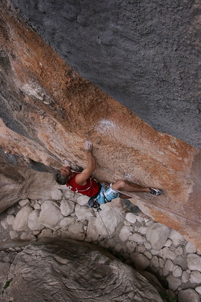 Hotel Supramonte veloce ripetizione di Christian Bindhammer e Damaris Knorr - Christian Bindhammer e Damaris Knorr hanno effettuato una veloce ripetizione della famosa Hotel Supramonte (8b) nelle Gole di Gorroppu, Sardegna