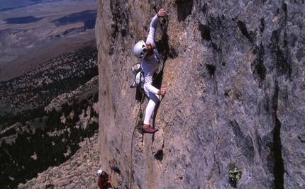 Tempus fugit - Ala Daglar new route in Turkey - From 2 - 17 June Mauro Florit, Marco Sterni, Umberto Iavazzo and Massimo Sacchi made the first ascent of 