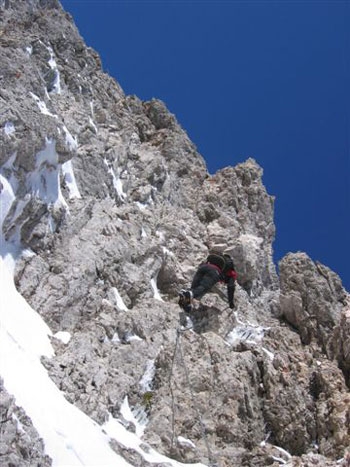 50 giorni per 106 vette delle Dolomiti - Il grande viaggio di Franco Nicolini e Mirco Mezzanotte su 106 cime delle Dolomiti oltre i 3000 metri: 50 giorni di sola montagna e scalata, spostandosi a piedi o in mountainbike.