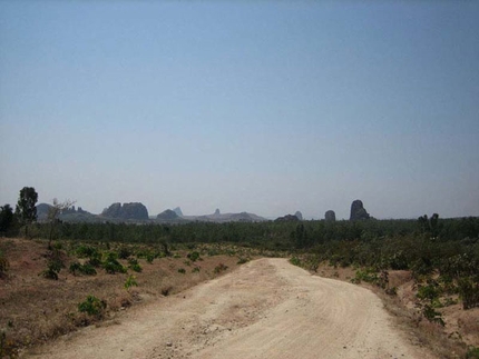 Nuova via sulla Torre di Rumsiki, Camerun - Lo scorso febbraio Massimo Faletti, Mario Cavagnini, David Rigotti hanno aperto 