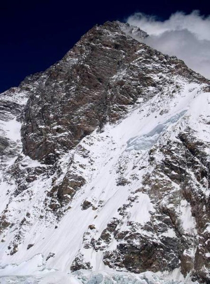 K2 Russian West Face expedition - A Russian team led by Victor Kozlov is attempting new line up the west face of K2 (8611m).
