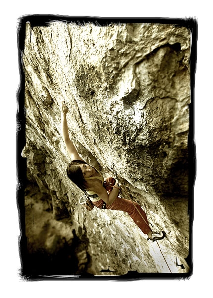 Barbara Raudner - Barbara Raudner climbing 'Selbst ist das Kind' 8c, Adlitzgräben, Austria
