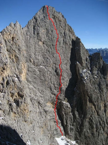 Nuova via sulla Pala della Ghiaccia, Dirupi del Larsec - Il 24/06 Stefano Michelazzi, Ivo Rabanser e Stefan Comploi hanno aperto la Fontana dell'Oblìo, via nuova sulla parete ovest della Pala della Ghiaccia (Dirupi del Larsec, Catinaccio, Dolomiti)