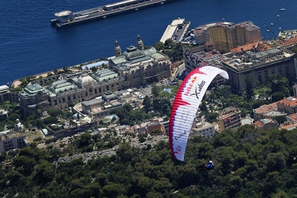 Red Bull X-Alps 2011: lo svizzero Christian Maurer fa il bis!