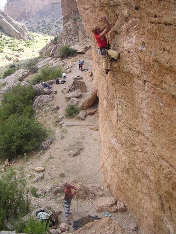 La Turchia, l’Ala Daglar e l’arrampicata dei colori - Tra le falesie della Kazikli Valley e le pareti della Ala Daglar (Anatolia meridionale, Turchia) Maurizio Oviglia ci propone un viaggio tra i colori e le emozioni della Turchia verticale.