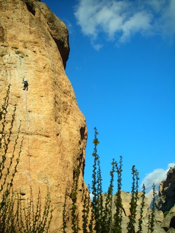 La Turchia, l’Ala Daglar e l’arrampicata dei colori - Tra le falesie della Kazikli Valley e le pareti della Ala Daglar (Anatolia meridionale, Turchia) Maurizio Oviglia ci propone un viaggio tra i colori e le emozioni della Turchia verticale.