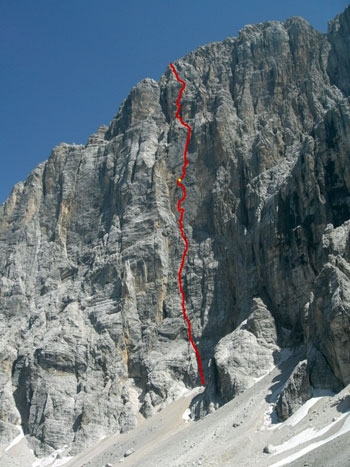 Nuvole Barocche alla Civetta: prima ripetizione per Baù e Beber - Il 15-16 luglio prima ripetizione per Alessandro Baù e Alessandro Beber di Nuvole Barocche (1240m, IX sup., A2) sulla parete nord ovest della Civetta (Dolomiti) aperta da Venturino De Bona e Piero Bez nel 1999.