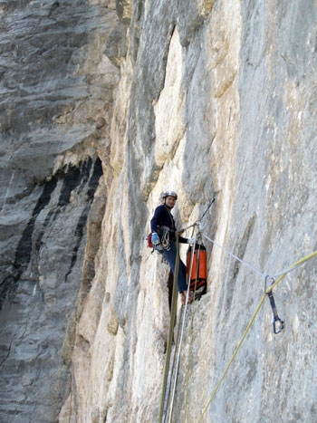 Nuvole Barocche alla Civetta: prima ripetizione per Baù e Beber - Il 15-16 luglio prima ripetizione per Alessandro Baù e Alessandro Beber di Nuvole Barocche (1240m, IX sup., A2) sulla parete nord ovest della Civetta (Dolomiti) aperta da Venturino De Bona e Piero Bez nel 1999.