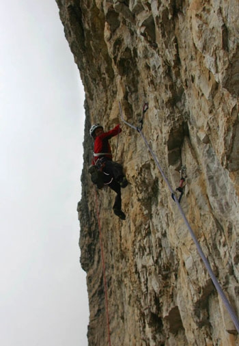 Donnafugata Torre Trieste, first free ascent by Mauro Bubu Bole - On 04/07/2007 Mauro 'Bubu' Bole and Gabriele Gorobey carried out the first free ascent of Donnafugata (750m; max 8a), first ascended by Christoph Hainz and Roger Schäli in 2004 on the S Face of Torre Trieste, Civetta, Dolomites.