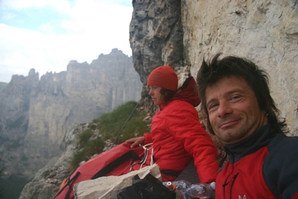 Donnafugata Torre Trieste, first free ascent by Mauro Bubu Bole - On 04/07/2007 Mauro 'Bubu' Bole and Gabriele Gorobey carried out the first free ascent of Donnafugata (750m; max 8a), first ascended by Christoph Hainz and Roger Schäli in 2004 on the S Face of Torre Trieste, Civetta, Dolomites.