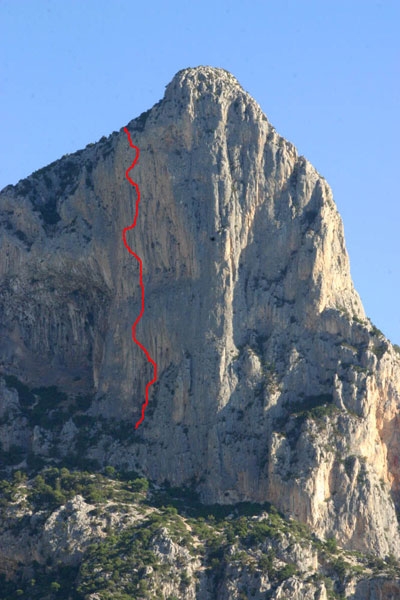 Bubu Bole repeats Mezzogiorno di fuoco in Sardinia - On 23/08 Mauro Bubu Bole carried out the first repeat of 'Mezzogiorno di fuoco' (8b max, 7c obligatory, expo) on Punta Giradili, Sardinia.