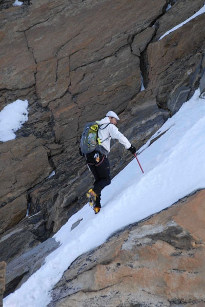 17 ore e 40’ per tutte le cime del M.te Rosa piÃ¹ il Cervino - Il 7/09 la guida alpina di Champoluc Simone Origine in 17 ore e 40’ ha salito tutte le 20 vette del Monte Rosa più il Cervino.