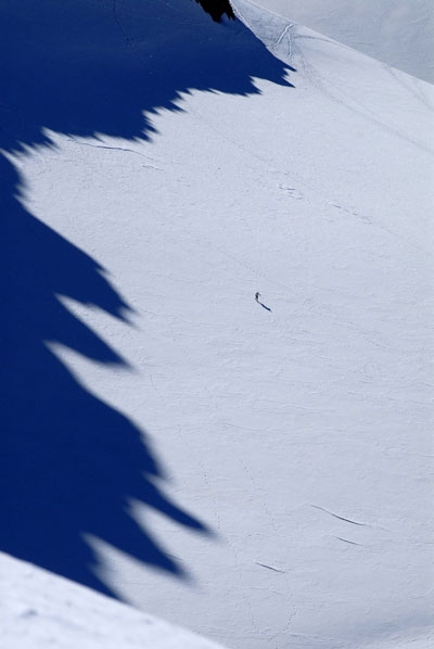 17 ore e 40’ per tutte le cime del M.te Rosa piÃ¹ il Cervino - Il 7/09 la guida alpina di Champoluc Simone Origine in 17 ore e 40’ ha salito tutte le 20 vette del Monte Rosa più il Cervino.