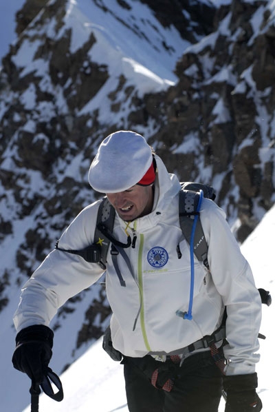 17 ore e 40’ per tutte le cime del M.te Rosa piÃ¹ il Cervino - Il 7/09 la guida alpina di Champoluc Simone Origine in 17 ore e 40’ ha salito tutte le 20 vette del Monte Rosa più il Cervino.