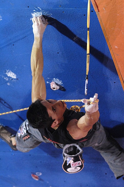 IX Climbing World Championship Aviles: ad Eiter e Puigblanque il titolo Lead - Il 22/09 ad Avilés, Angela Eiter (Aut) e Ramón Julian Puigblanque vincono il titolo iridato di arrampicata Lead davanti rispettivamente a Muriel Sarkany (Bel) e Patxi Usobiaga (Esp). Flavio Crespi, unico italiano in finale, è 5°.