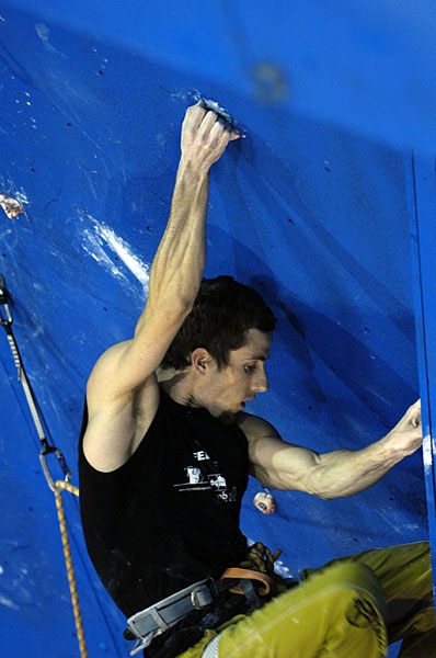 IX Climbing World Championship Aviles: ad Eiter e Puigblanque il titolo Lead - Il 22/09 ad Avilés, Angela Eiter (Aut) e Ramón Julian Puigblanque vincono il titolo iridato di arrampicata Lead davanti rispettivamente a Muriel Sarkany (Bel) e Patxi Usobiaga (Esp). Flavio Crespi, unico italiano in finale, è 5°.