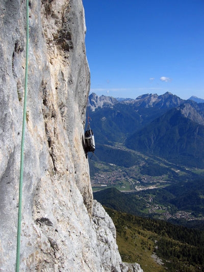 Filtro Magico on Spiz d’Agner repeated by Roverato and De Giuli - On 22/09 Alessio Roverato and Alberto De Giuli repeated Filtro Magico, XI A3 on the south face of the Spiz D’Agner (Dolomites).